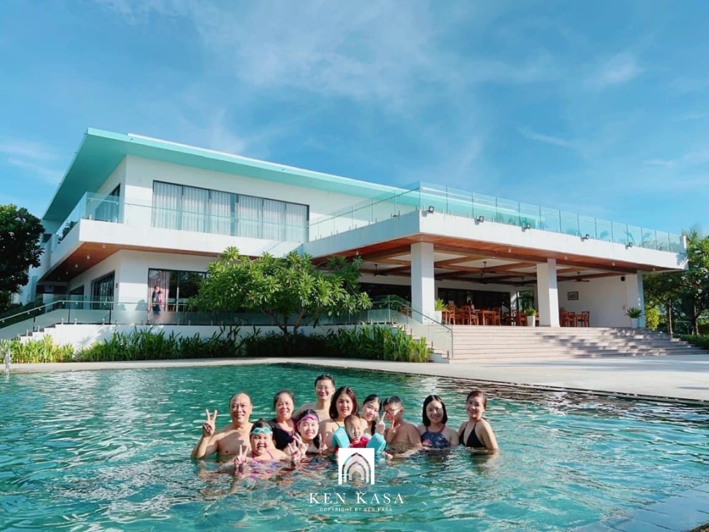 Cam Ranh Riviera Beach Resort & Spa và khách hàng mục tiêu